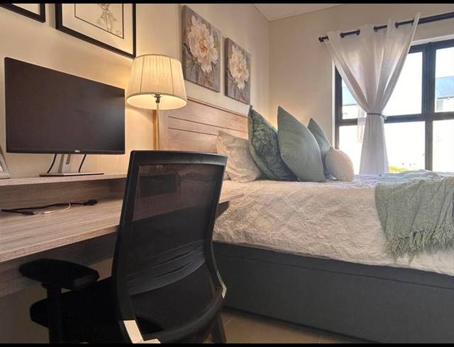 1 BEDROOM APARTMENT FOR SALE IN SANDOWN